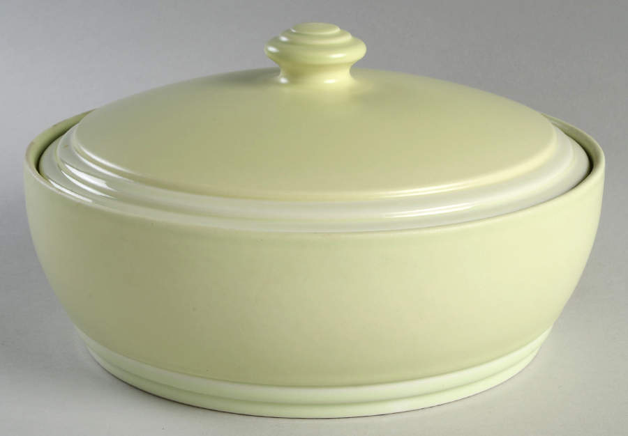 Terrace Pistachio (Green) 2 Qt Round Covered Casserole by Pfaltzgraff-1
