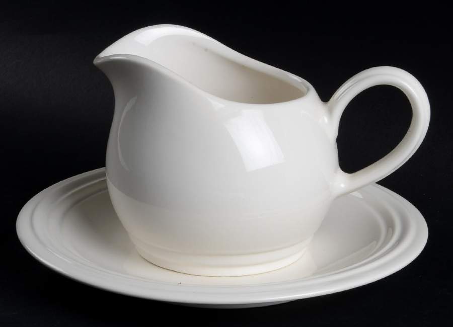 Terrace White Gravy Boat & Underplate by Pfaltzgraff-1