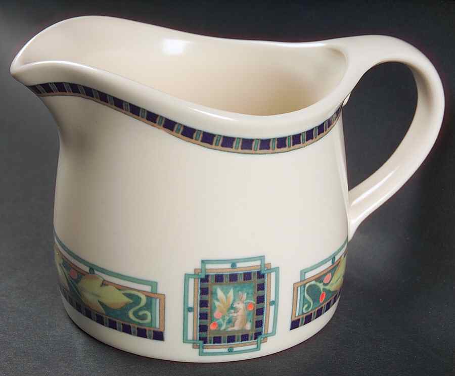 Forest Gravy Boat by Pfaltzgraff-1