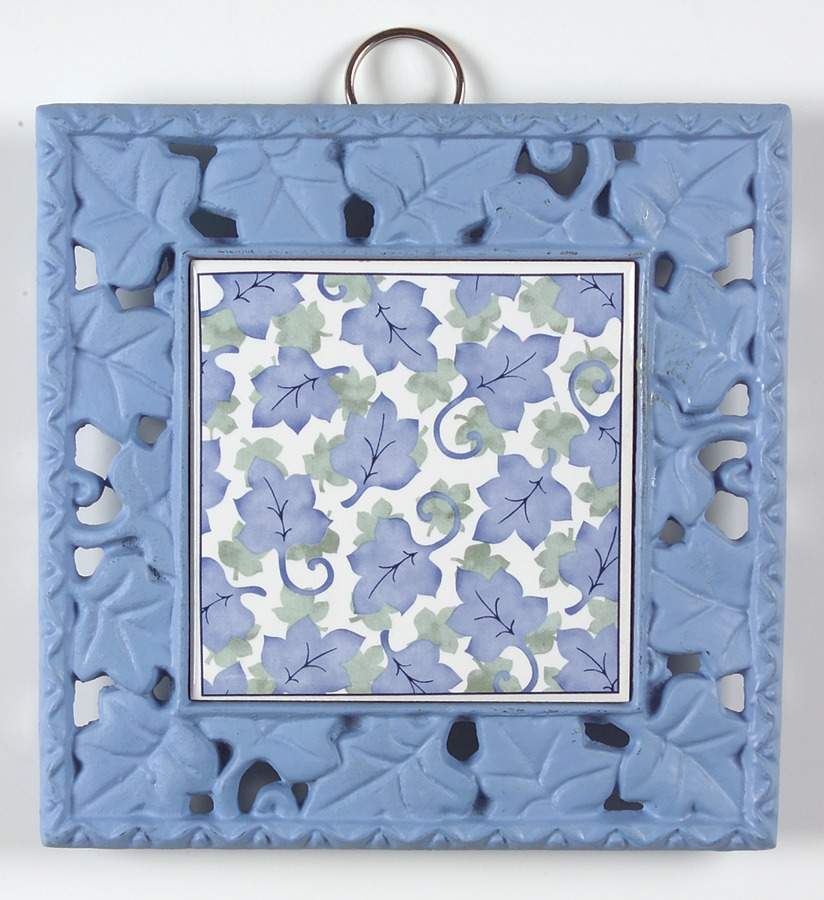 Blue Isle Hanging Trivet by Pfaltzgraff-1