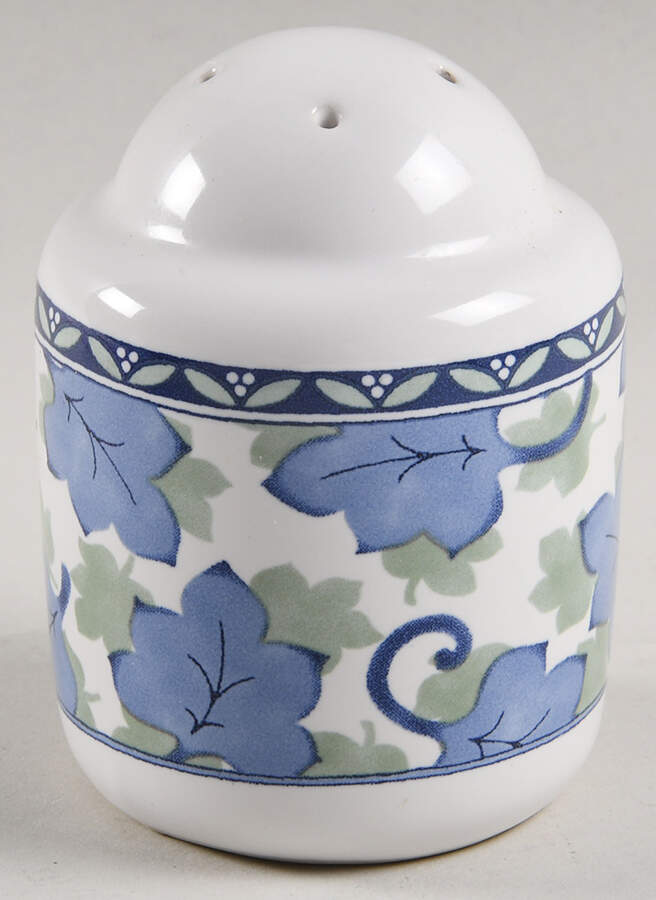 Blue Isle Pepper Shaker by Pfaltzgraff-1