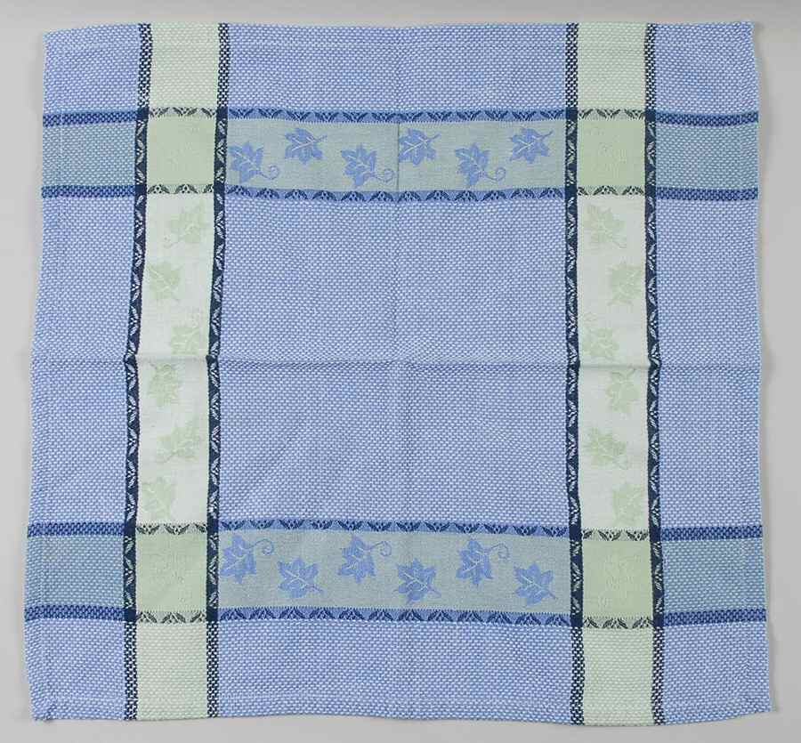 Blue Isle Cloth Napkin by Pfaltzgraff-1
