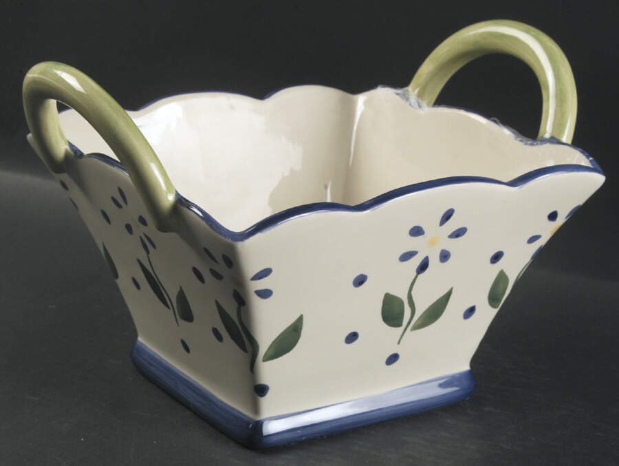 Cloverhill Floral Sculpted Basket by Pfaltzgraff-1