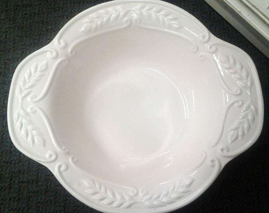 Laurel White (Scalloped) 10" Large Salad Serving Bowl by Pfaltzgraff-1