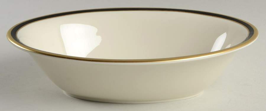 Pic20 (Ivory) 9" Oval Vegetable Bowl by Pickard-1
