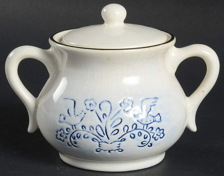 Blue Dowry Sugar Bowl & Lid by Pennsbury-1