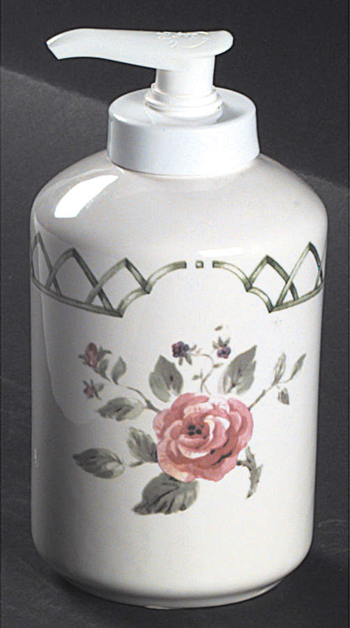 Garden Trellis Lotion Dispenser by Pfaltzgraff-1