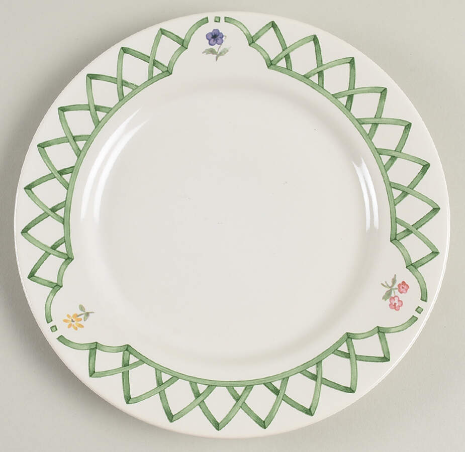 Garden Trellis Underplate for Gravy Boat by Pfaltzgraff-1