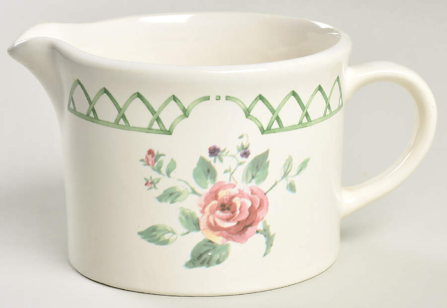 Garden Trellis Gravy Boat by Pfaltzgraff-1