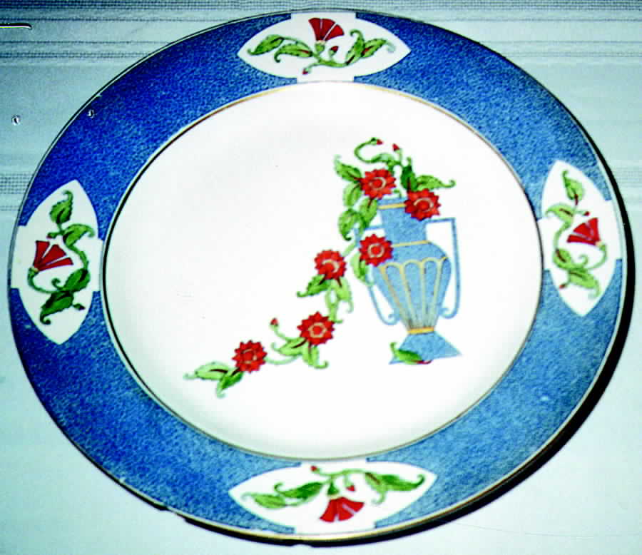 POU4 Dinner Plate by Pountney-1