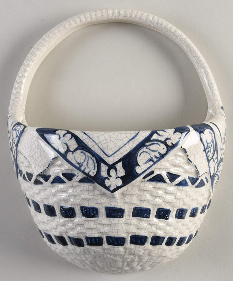 Dedham Rabbit Wall/Hanging Vase by Potting Shed-1