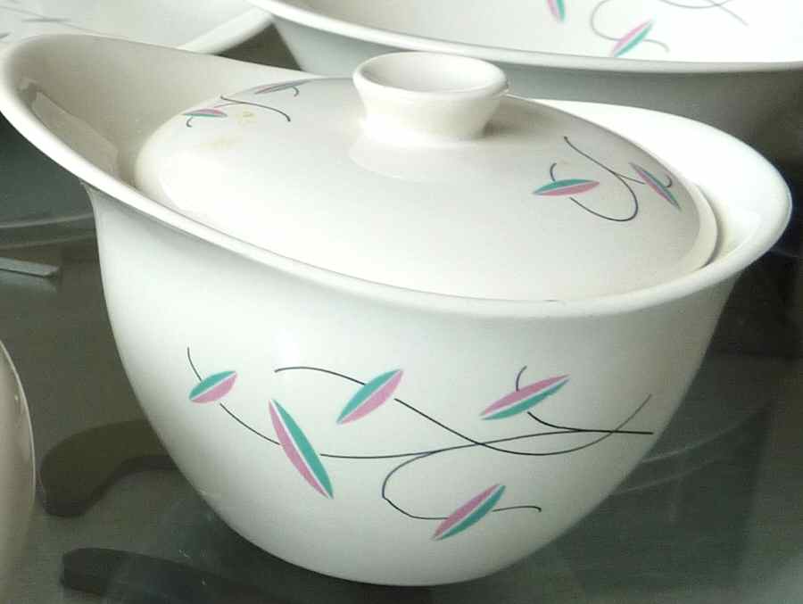 Willow Sugar Bowl & Lid by Paden City-1