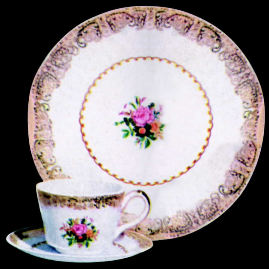 Bonnie Dinner Plate by Paden City-1