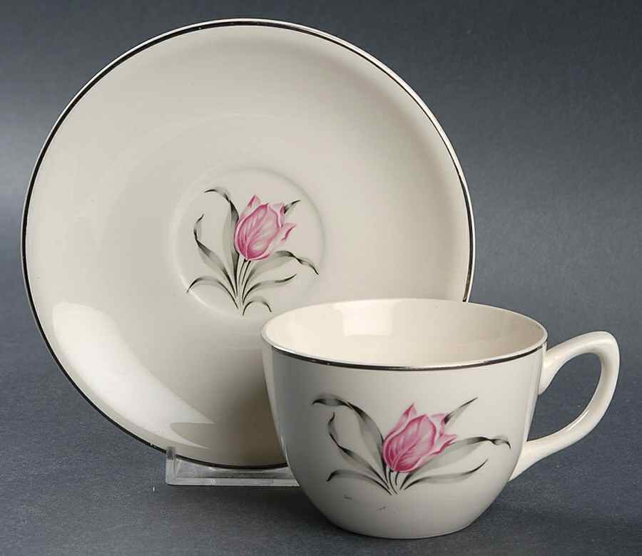 Kenilworth Flat Cup & Saucer Set by Paden City-1