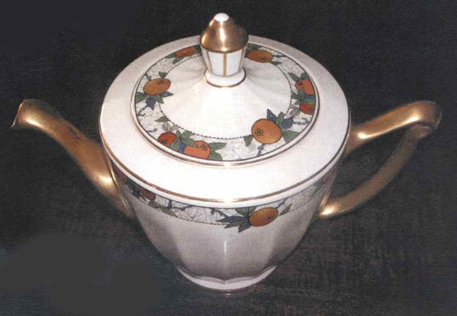 107 Teapot & Lid by Pope Gosser-1