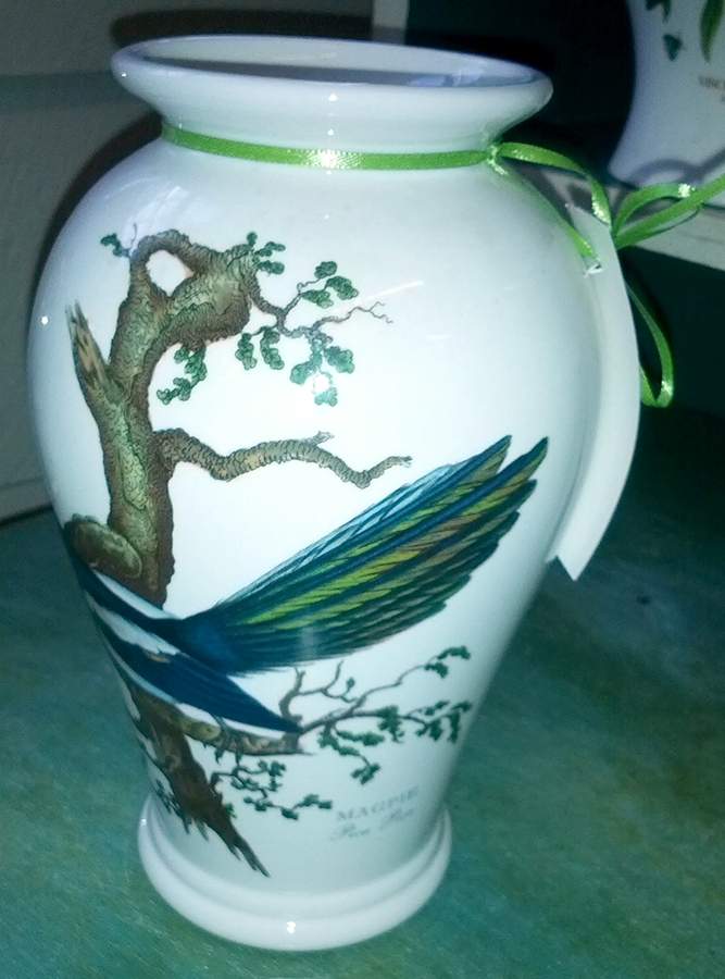 Birds of Britain 8" Canton Vase by Portmeirion-1