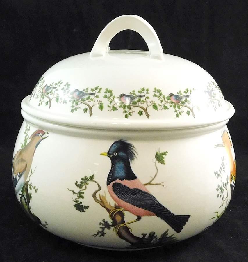 Birds of Britain 4 Quart Round Covered Casserole by Portmeirion-1