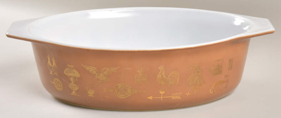 Early American 2.5 Quart Oval Covered Casserole No Lid by Pyrex-1