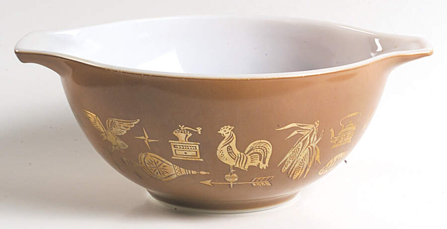 Early American 9" Cinderella Mixing Bowl by Pyrex-1