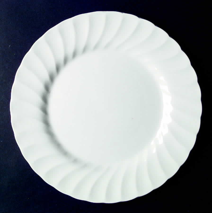 PER11 Dinner Plate by Pier 1-1