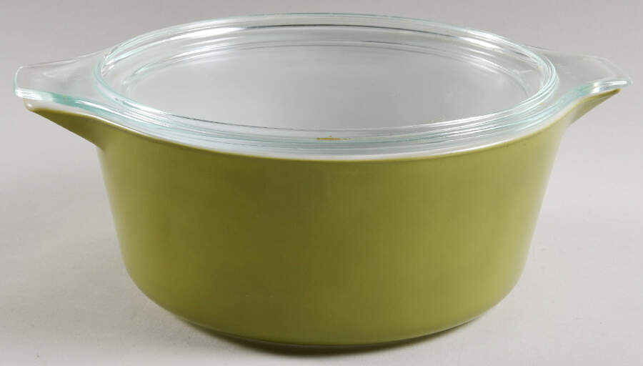 Verde (Green) 2.5 Qt Round Covered Casserole by Pyrex-1