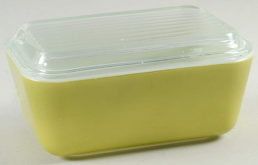 Verde (Green) Medium Refrigerator Jar & Lid by Pyrex-1