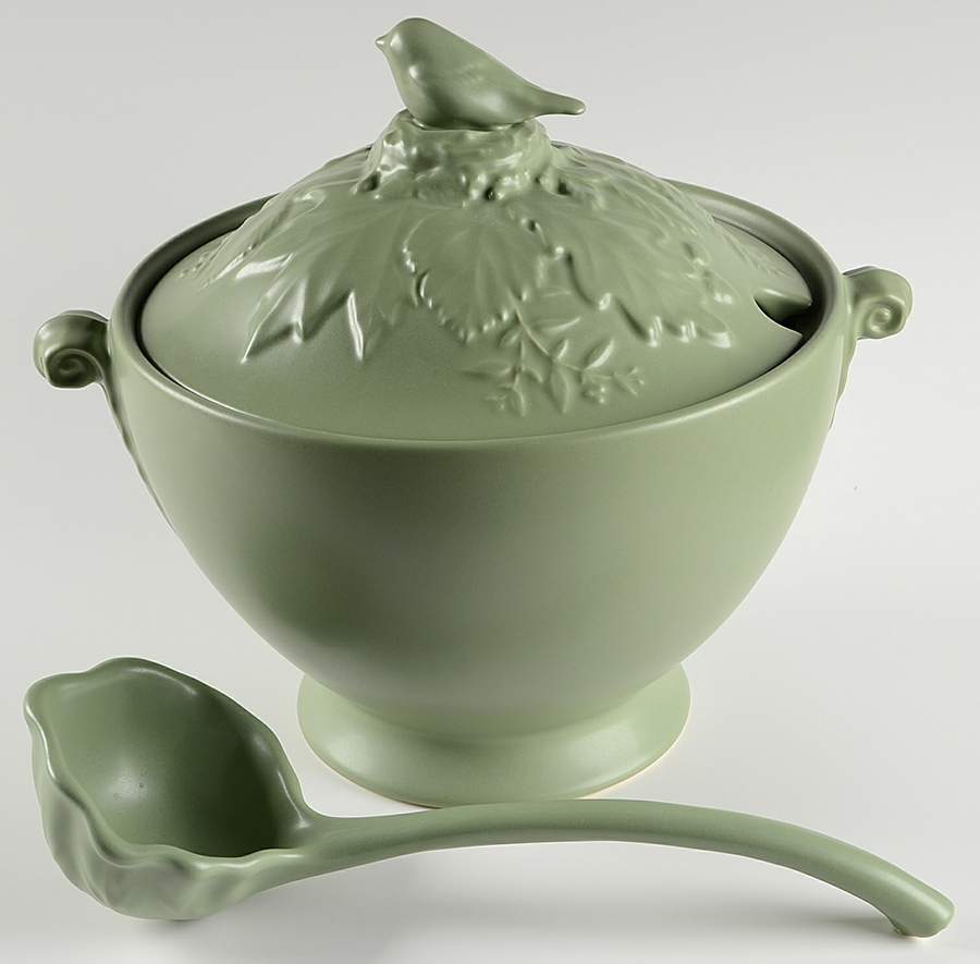 Winterwood Green Tureen & Lid W/Ladle by Pfaltzgraff-1
