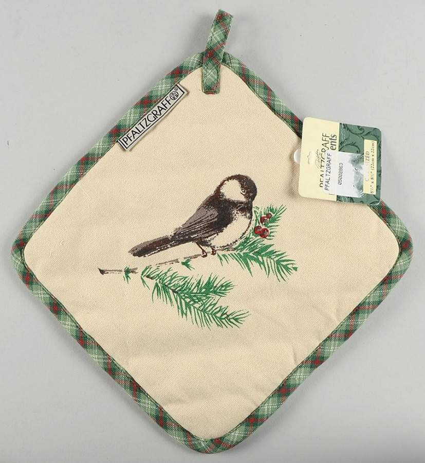Winterwood Green Cloth Potholder by Pfaltzgraff-1