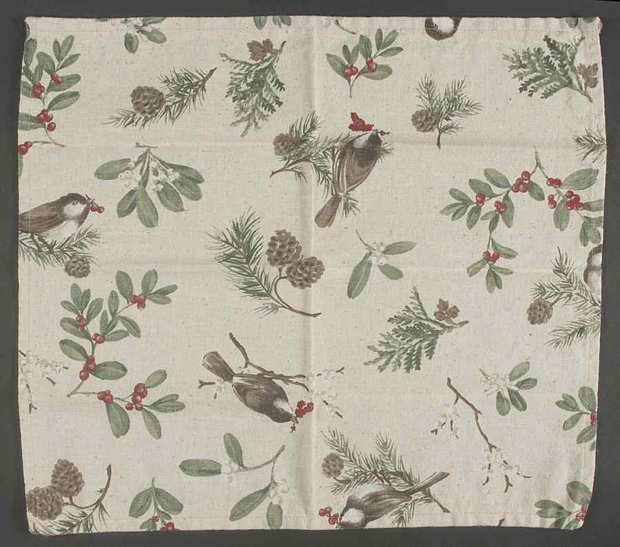 Winterwood Green Cloth Napkin by Pfaltzgraff-1