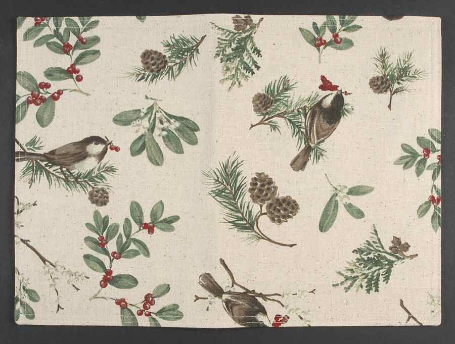 Winterwood Green Cloth Placemat by Pfaltzgraff-1