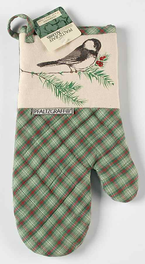 Winterwood Green Cloth Oven Mitt by Pfaltzgraff-1
