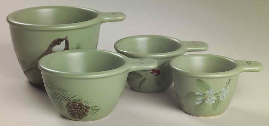 Winterwood Green Measuring Cup Set (1 Cup,1/2 Cup,1/3 Cup,1/4 Cup) by Pfaltzgraff-1