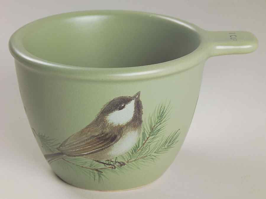 Winterwood Green 1 Cup Measuring Cup by Pfaltzgraff-1