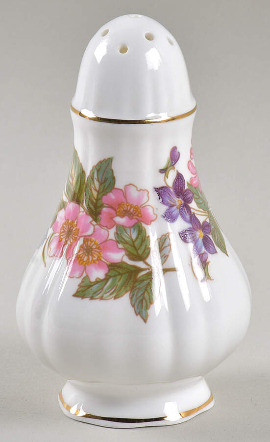 Country Lane (Fluted Rim) Pepper Shaker by Paragon-1