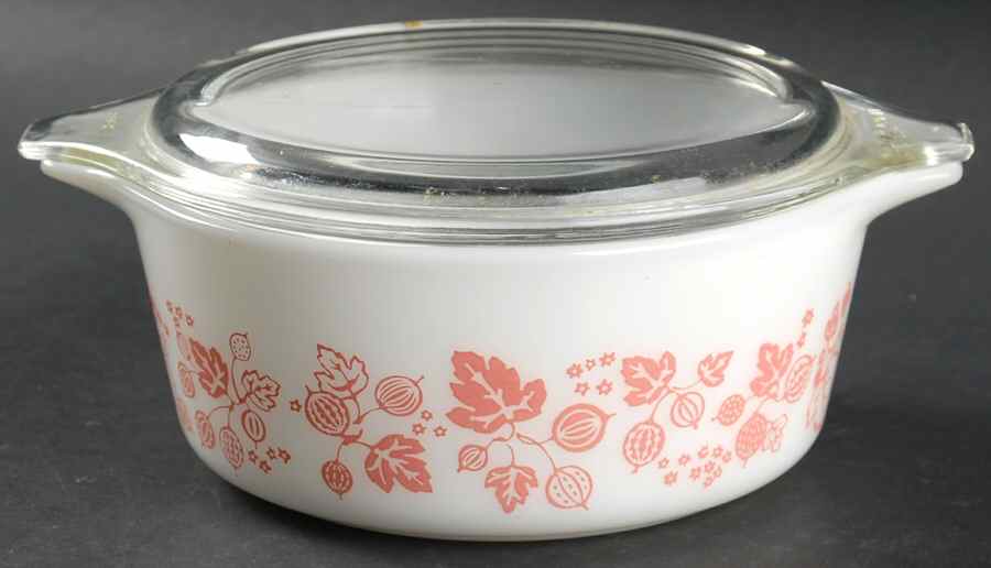 Gooseberry Pink 1.50 Pt Round Covered Casserole by Pyrex-1