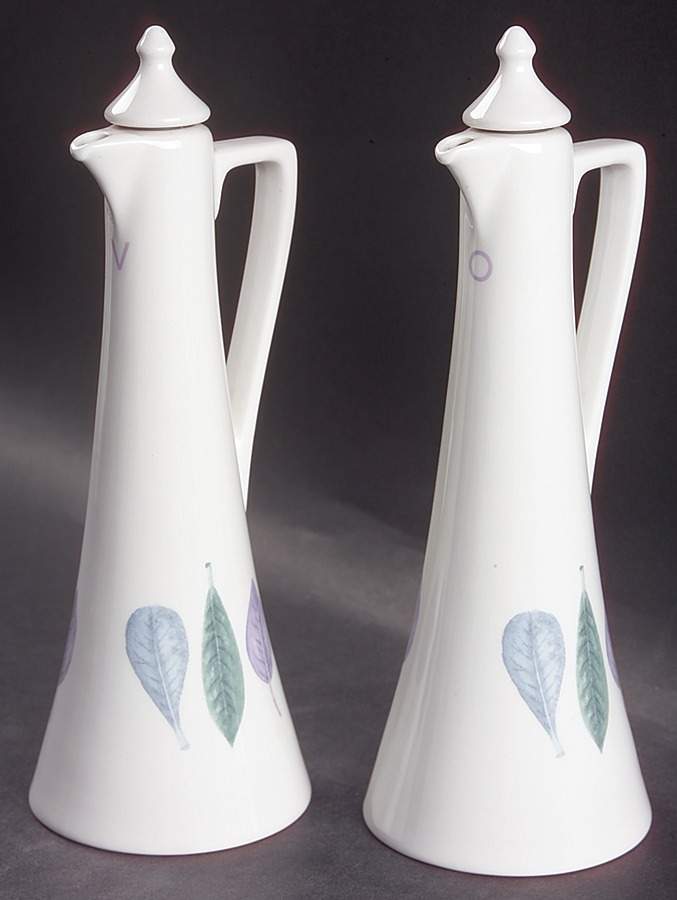 Seasons Leaves Vinegar and Oil Set with Stoppers by Portmeirion-1