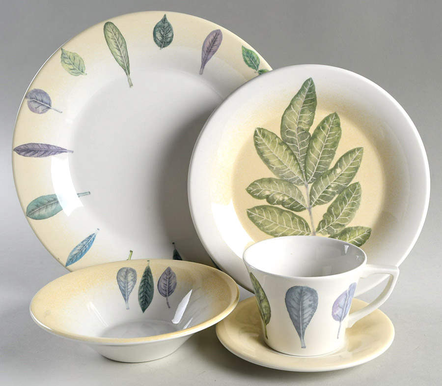 Seasons Leaves 5 Piece Place Setting by Portmeirion-1