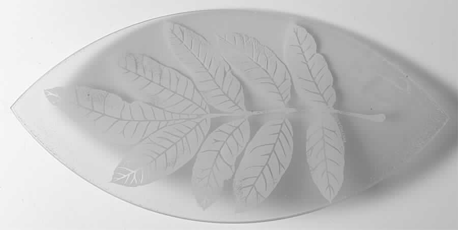 Seasons Leaves 15" Oval Glassware Platter by Portmeirion-1