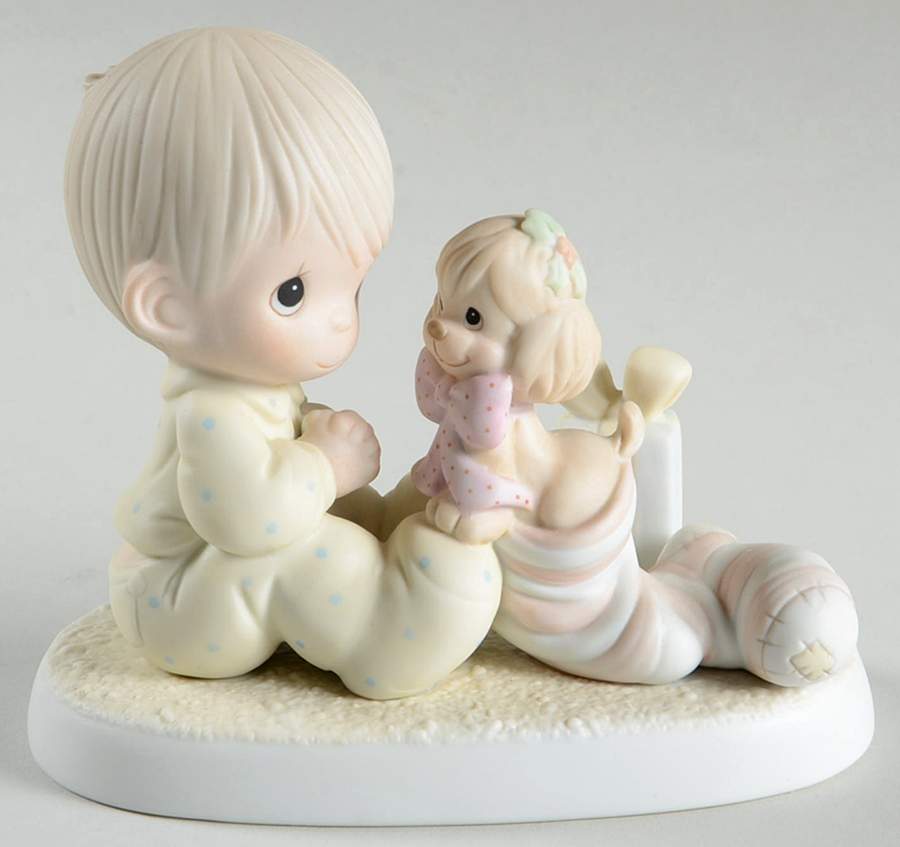 The Greatest Gift Is A Friend Cedar Tree-The Greatest Gift Is A Friend - Cedar Tree Trademark, No Box by Precious Moments-1