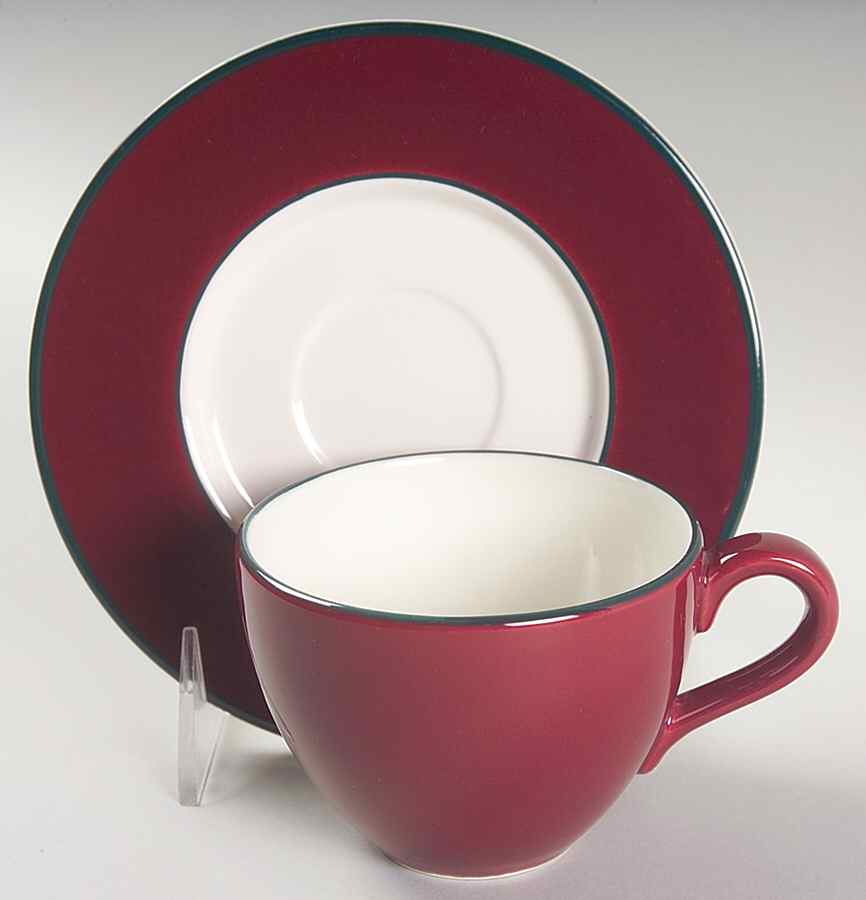 PGN21 Flat Cup & Saucer Set by Pagnossin-1