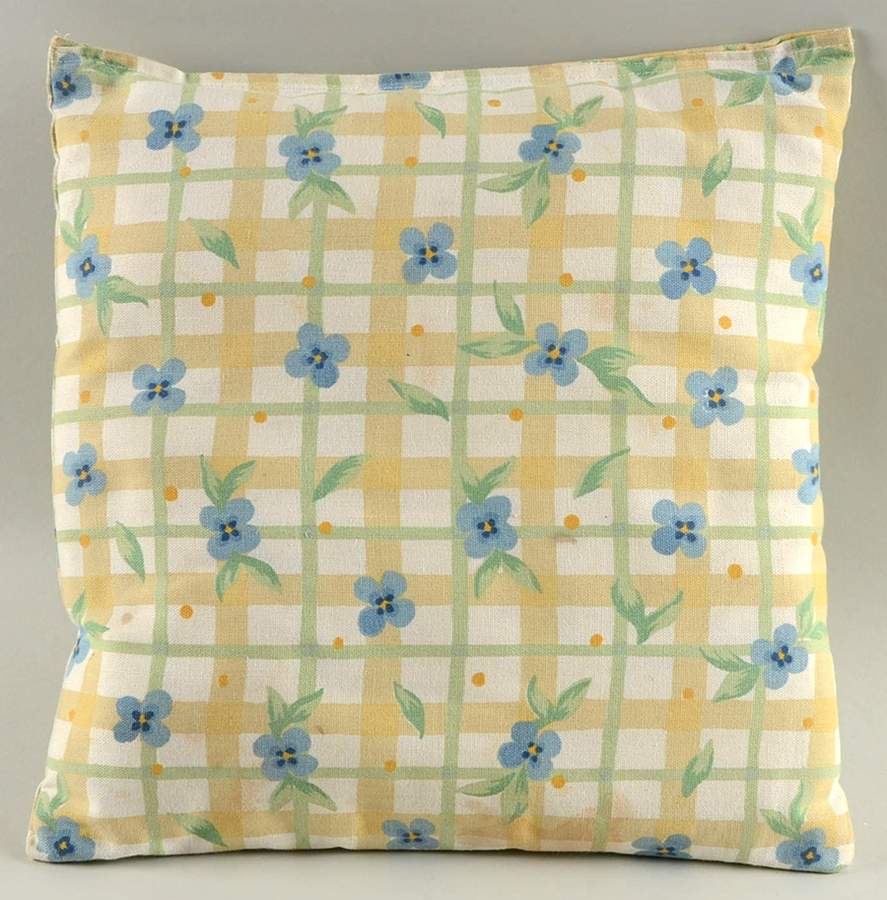Summer Breeze Pillow by Pfaltzgraff-1