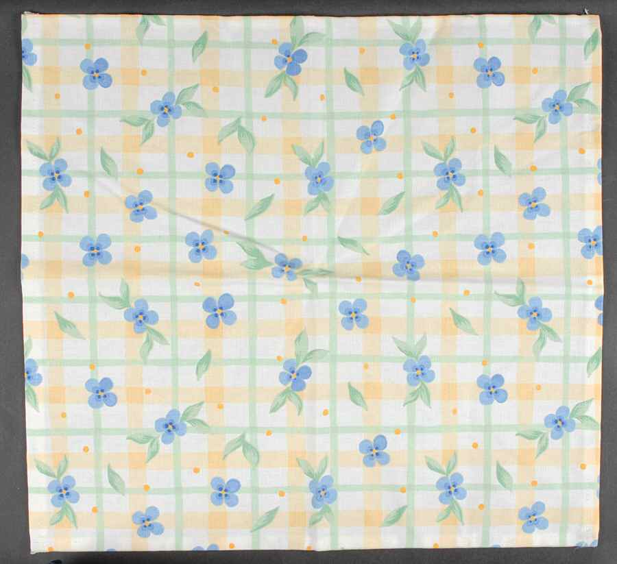 Summer Breeze Cloth Napkin by Pfaltzgraff-1