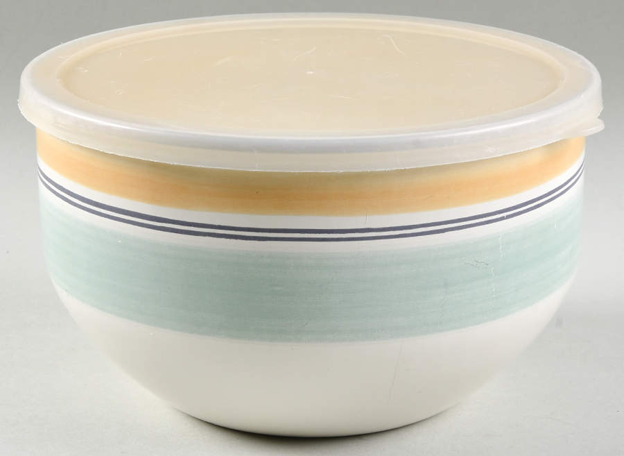 Key Largo 7 3/4" Metal Bowl W/Plastic Lid by Pfaltzgraff-1