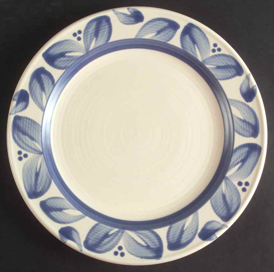 Villa Flora Dinner Plate by Pfaltzgraff-1