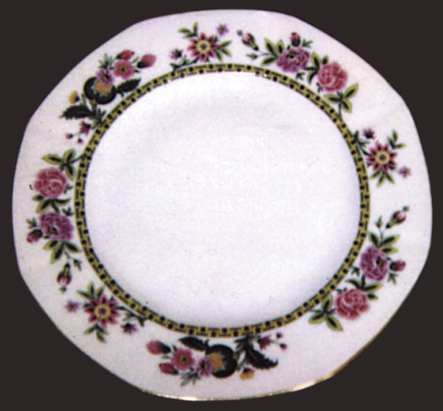 POY214 Dinner Plate by Jean Pouyat-1