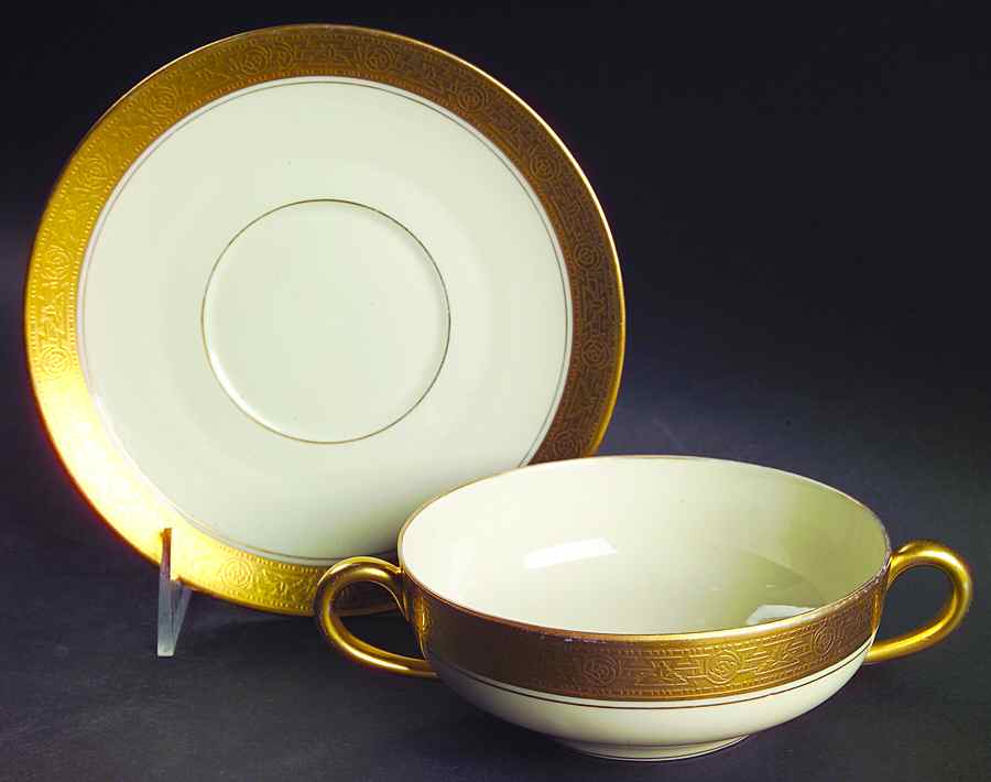 PIC76 Flat Cream Soup Bowl & Saucer Set by Pickard-1