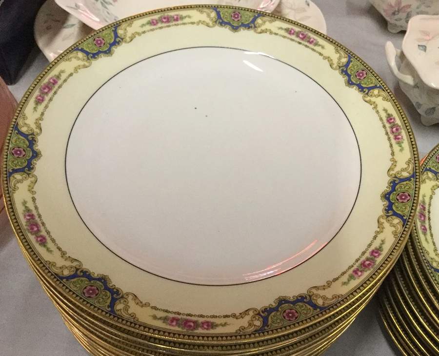 POY126 Dinner Plate by Jean Pouyat-1
