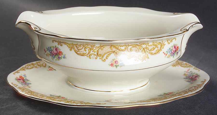 Priscilla Gravy Boat with Attached Underplate by Pirkenhammer-1