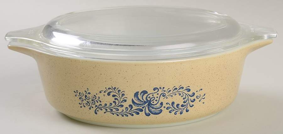 Homestead 1 Pt Round Covered Casserole by Pyrex-1