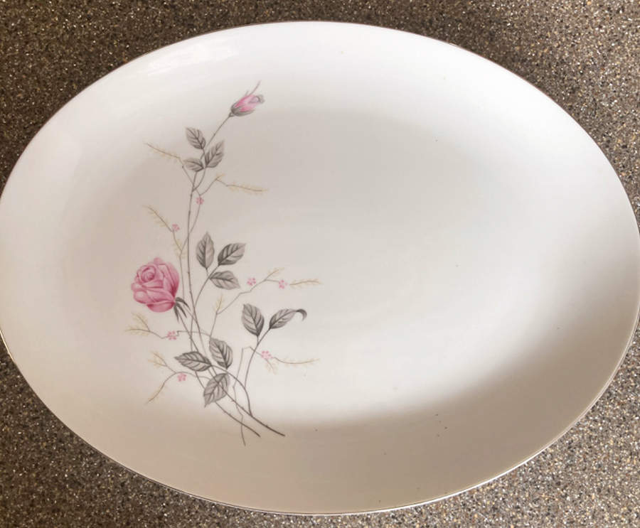 Embraceable 16" Oval Serving Platter by Princess (Japan)-1